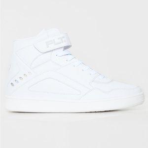 ☁️prettylittlething sneakers☁️